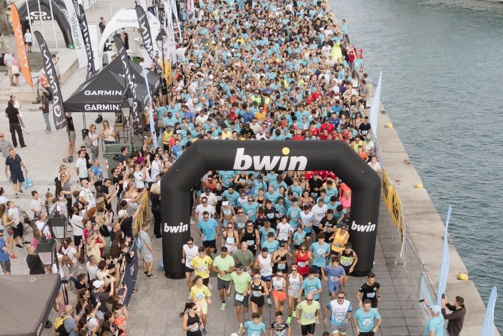 Spetses Mini Marathon: Πρωταθλητές και πολίτες έτρεξαν μαζί στις Σπέτσες runbeat.gr 